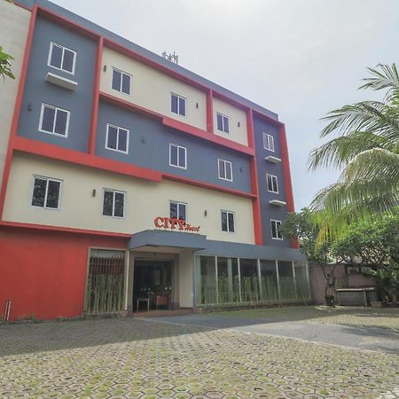 City Hotel Mataram Extérieur photo