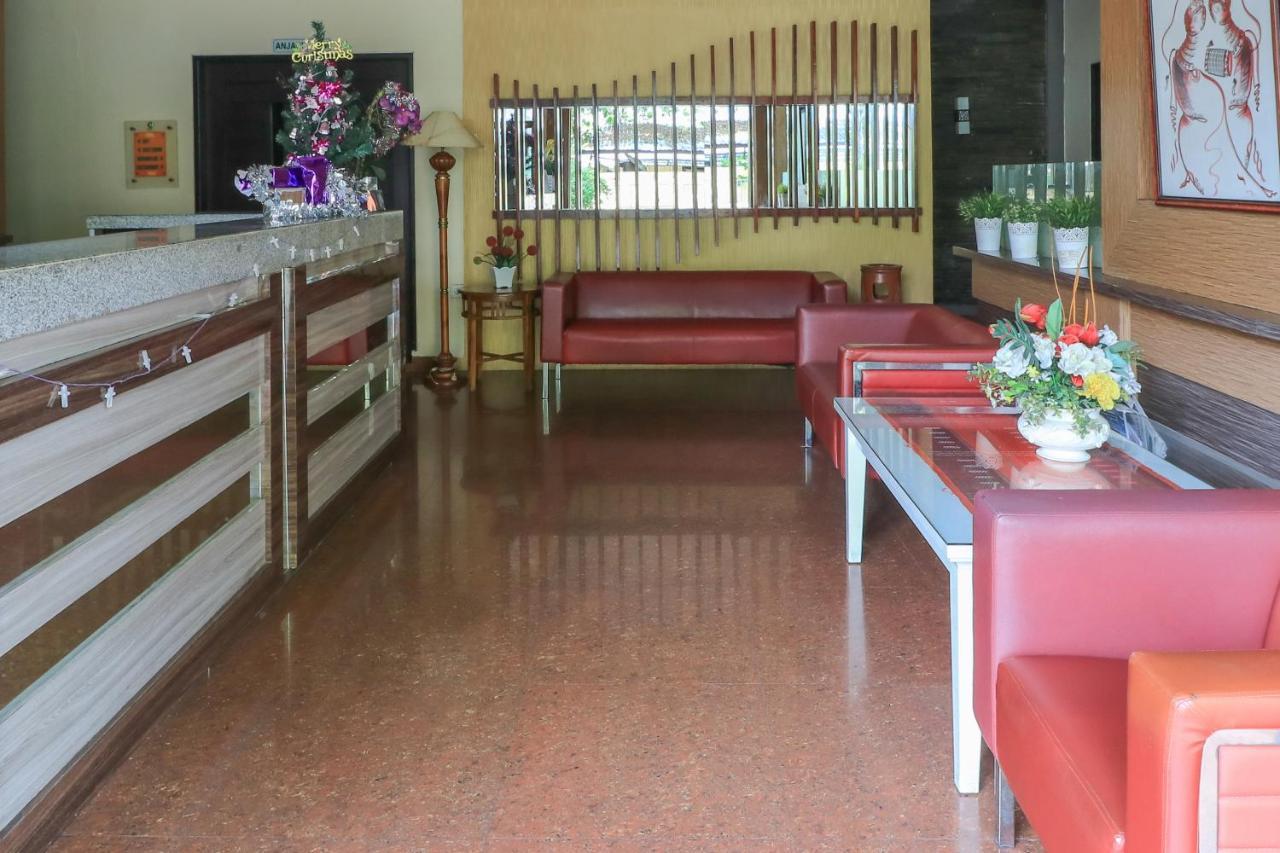 City Hotel Mataram Extérieur photo
