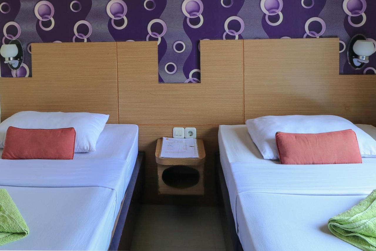 City Hotel Mataram Extérieur photo