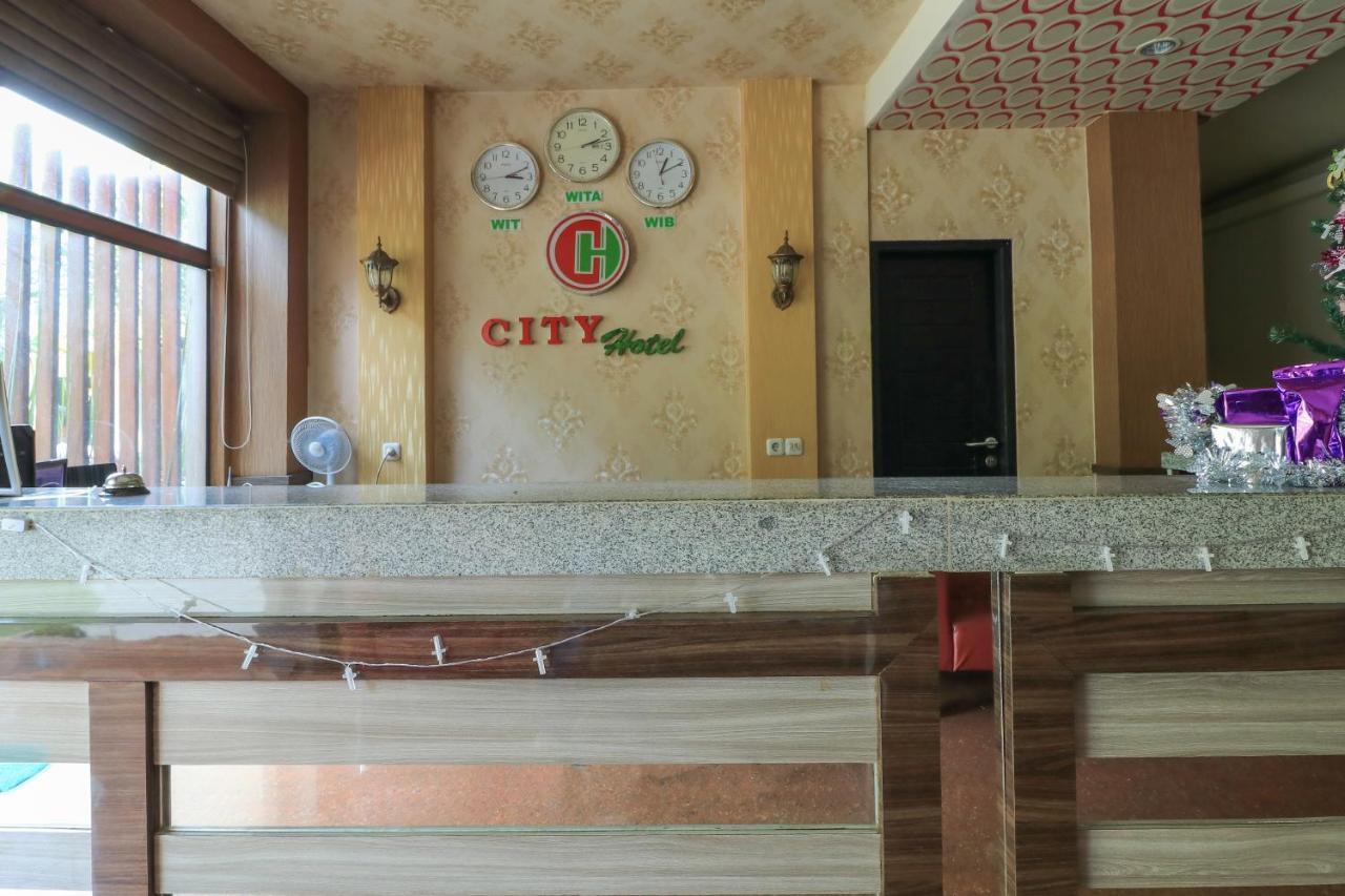 City Hotel Mataram Extérieur photo