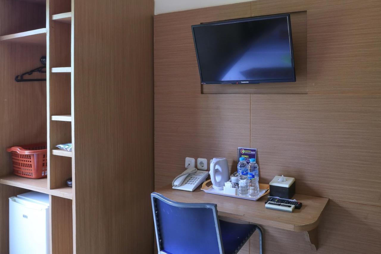 City Hotel Mataram Extérieur photo
